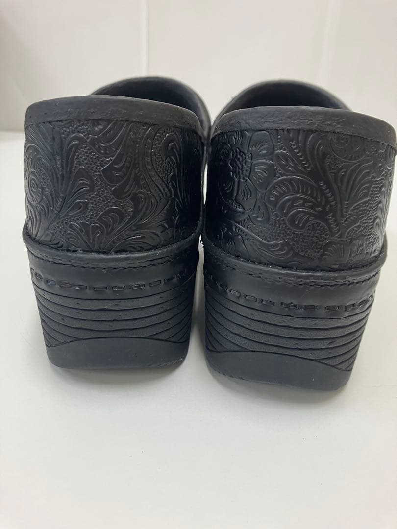 【訳あり☆新品未使用☆ダンスコ】LT PRO・ブラックフローラル・38