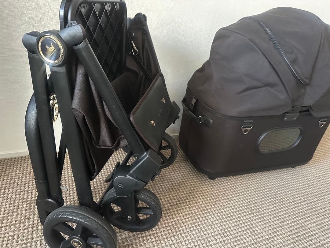 ロイヤルテイルズ　グロリア　日本未発売① （①➕②が必要です。）