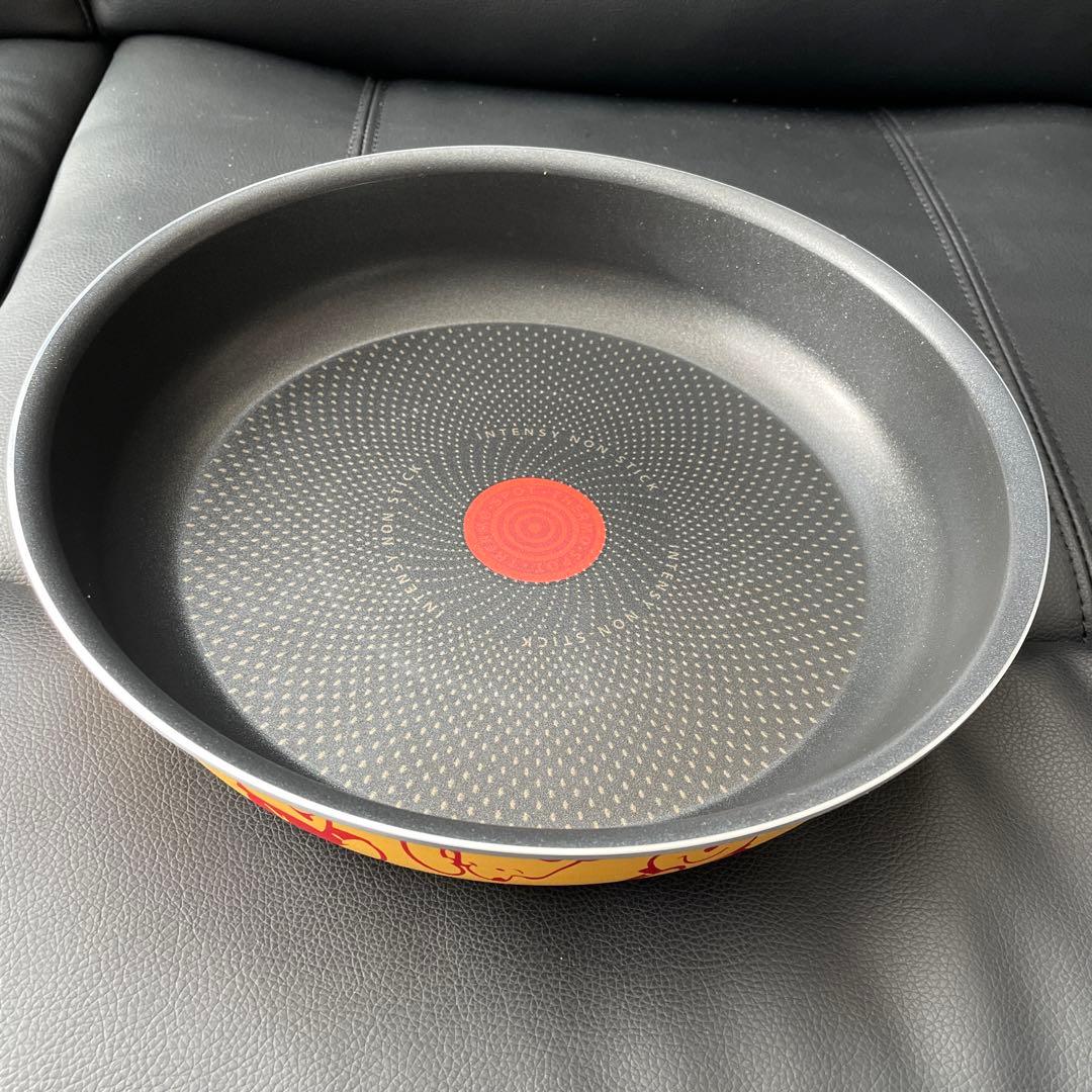 ティファール　プーさん鍋フライパン7点セット　新品　キッチン￼ 可愛い　新生活