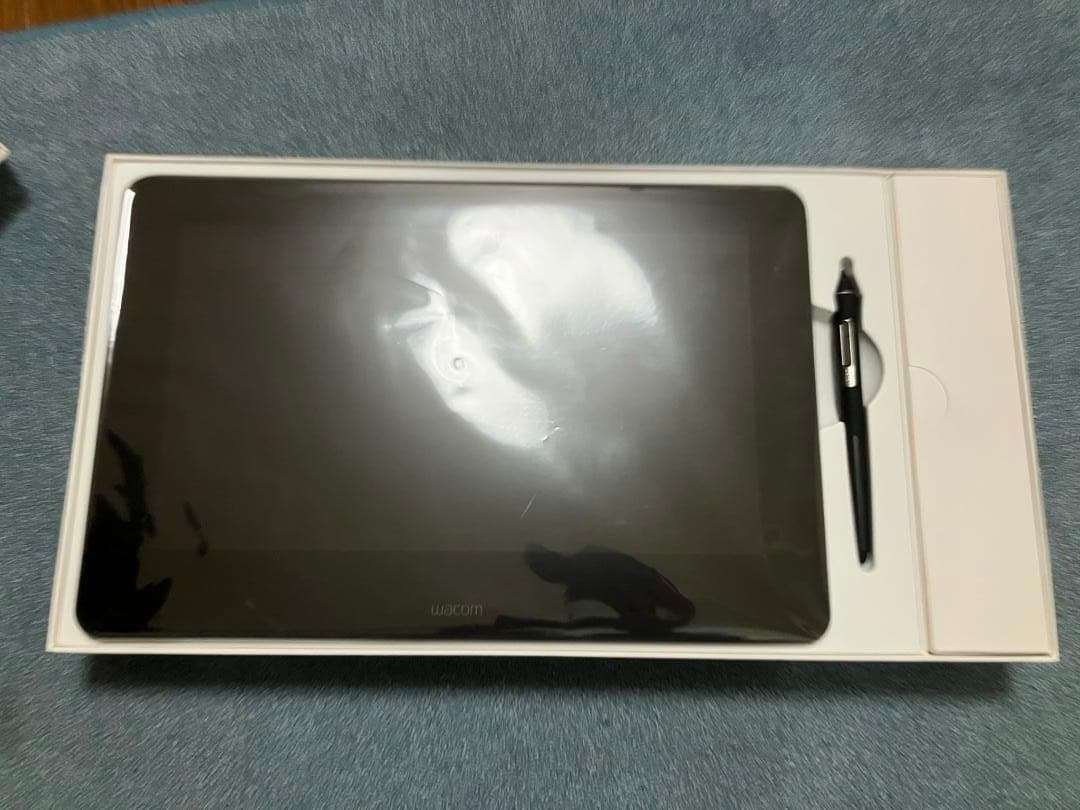 液タブ・ペンタブ Wacom Cintiq Pro 13 TDTH-1320/AK0