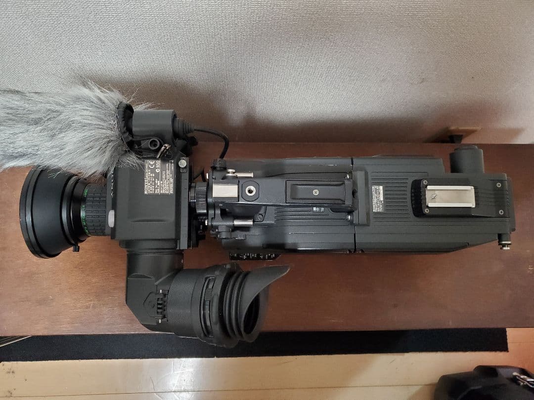 SONY DXC-D50+CA-D50+レンズ　ケース・フネ付