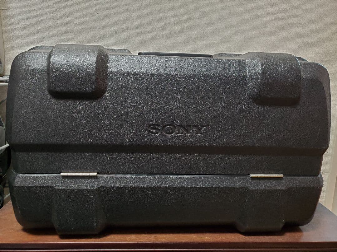 SONY DXC-D50+CA-D50+レンズ　ケース・フネ付