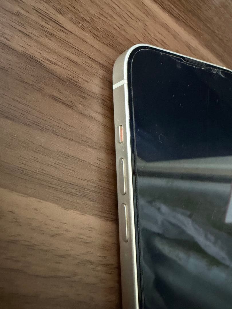 Apple iPhone 14 ホワイト 本体