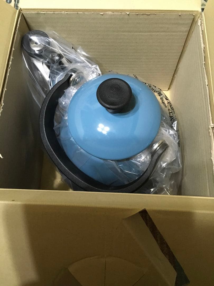 Le Creuset ル・クルーゼ　コーン ケトル ブルー新品未開封