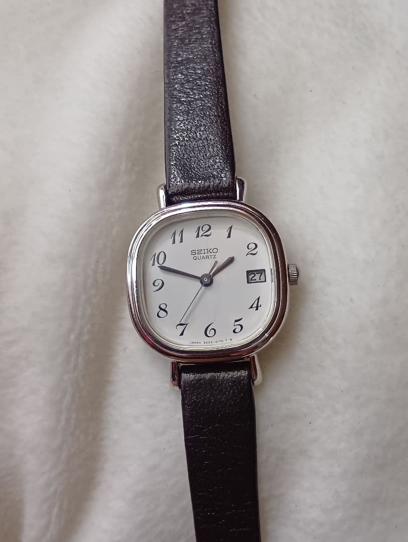 SEIKO TANK クォーツ 時計 ホワイト/ブラック