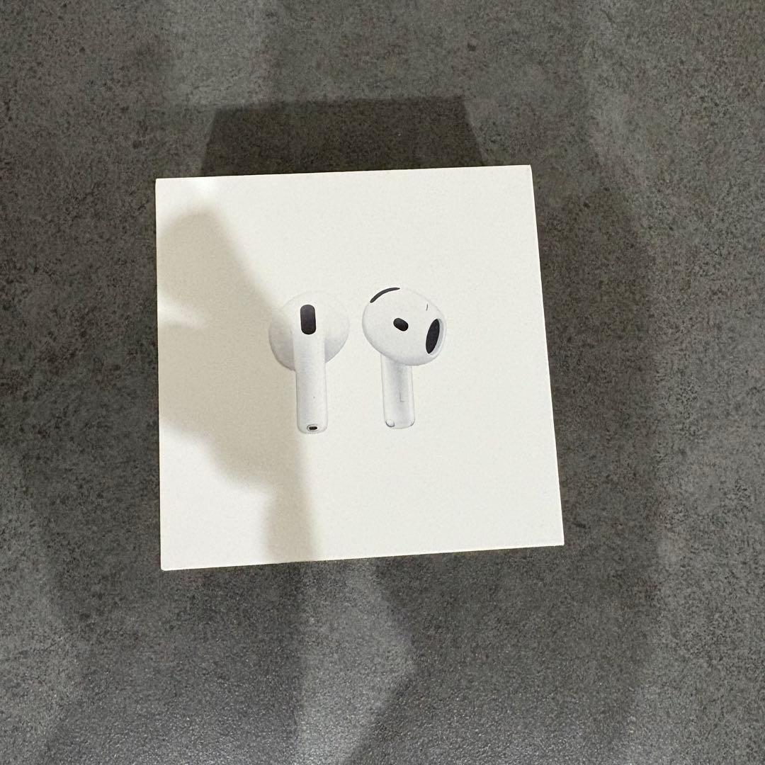 新品未開封 AirPods4 ノイズキャンセリング非搭載
