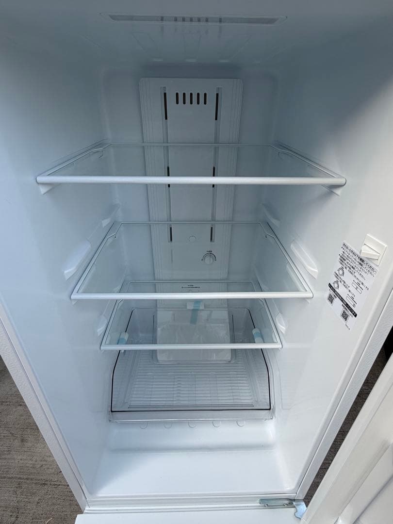 【ほぼ未使用】極美品 TOSHIBA 2ドア冷蔵庫 GR-W17BS (W)