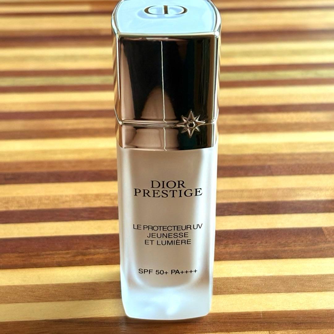 美品Dior プレステージ ホワイト ル プロテクター BB 01