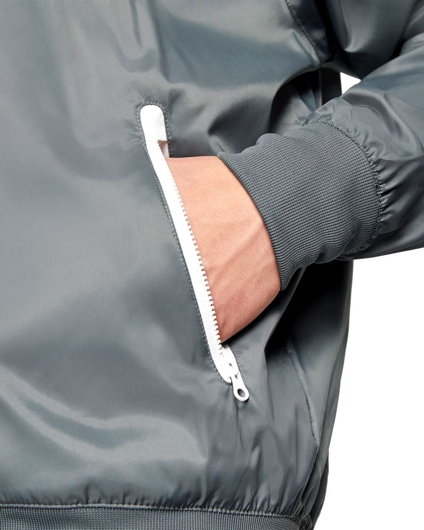 NIKE ウィンドランナー トレイル ウインドブレーカー AT5271 084