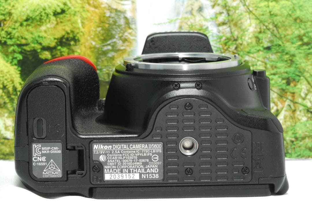 ✨アプリと連携して写真をスマホへ自動転送✨Nikon D5600✨軽量✨高性能✨