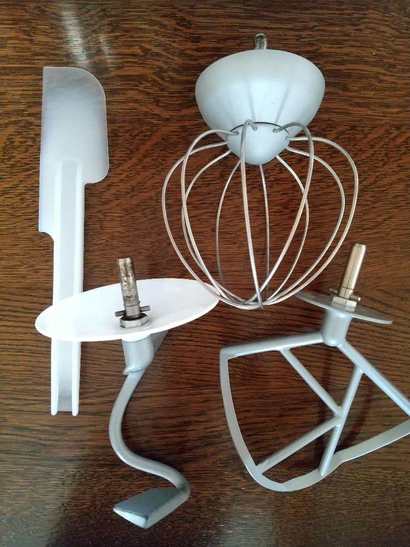 デロンギ　キッチンマシン・シェフクラシック　KM4000