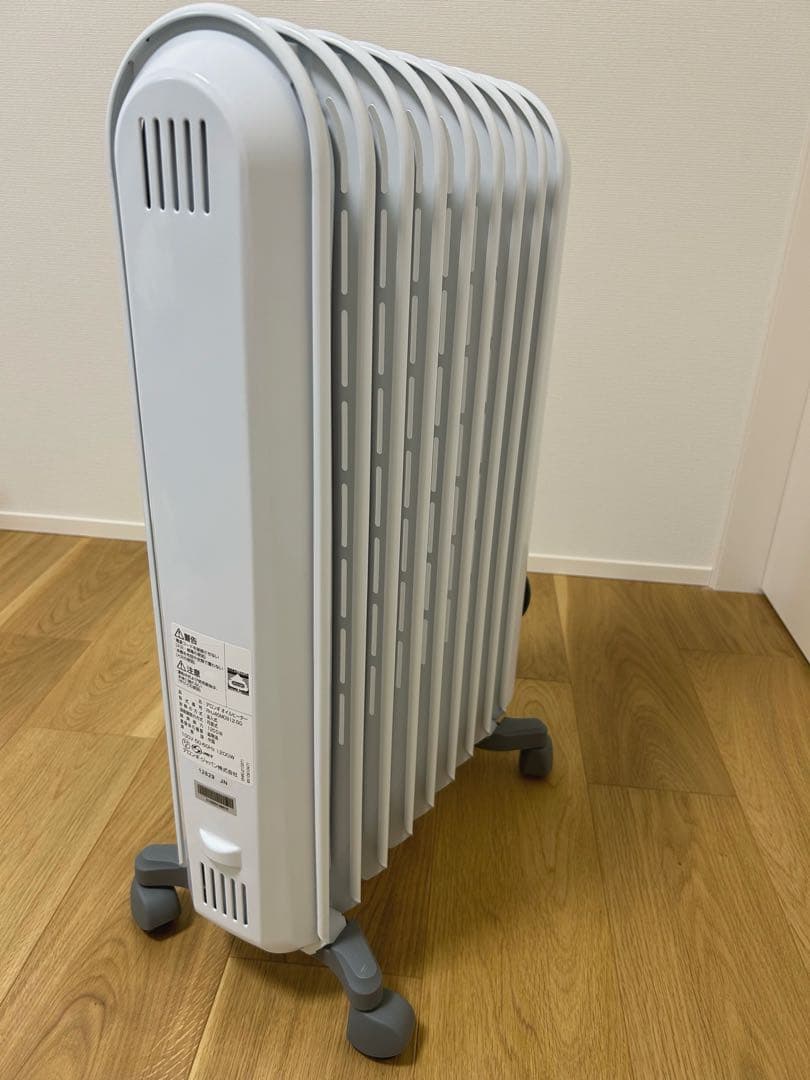 De'Longhi オイルヒーター ホワイト・グレー