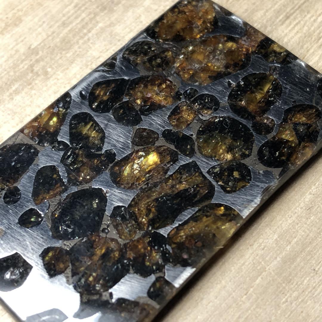 5*☆様 パラサイト隕石 隕石　石鉄隕石　セリコ隕石 美品　重さ約9ｇ　ケース付