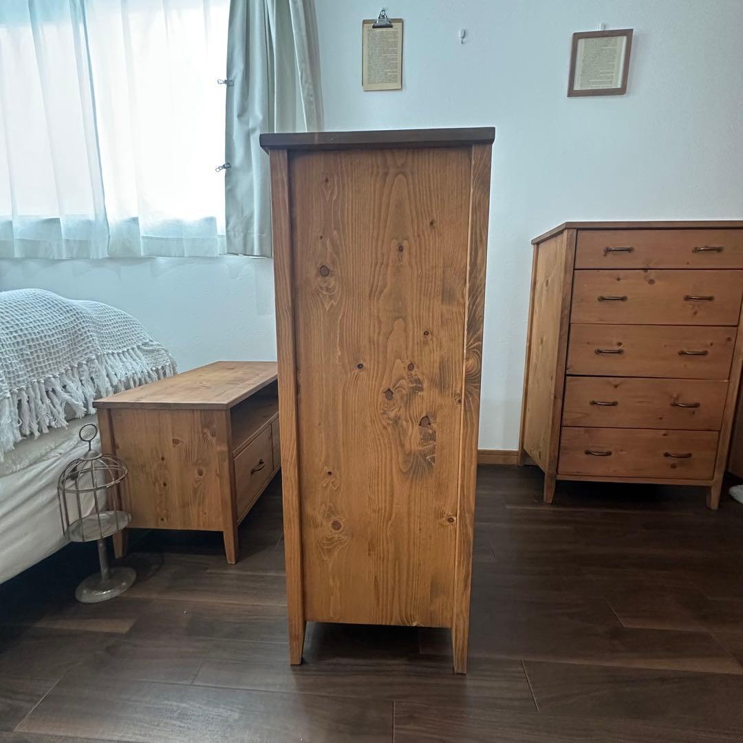 木製キャビネット ガラス扉付き 中型