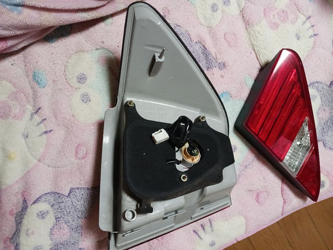 30セルシオ後期テールランプ右側