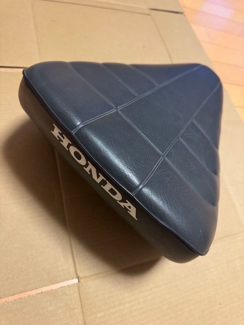 いっちゃんページハンドル、チェーンカバー、シート3点セットカブパーツ