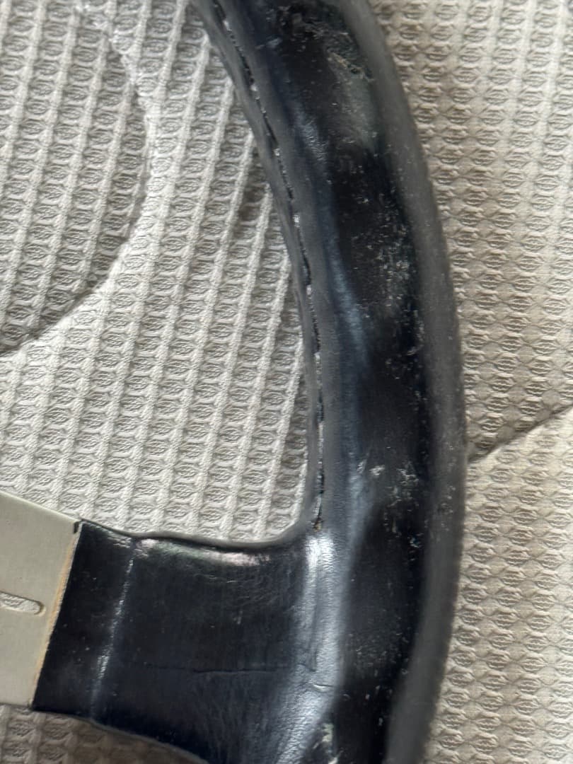 ナルディクラシック　ホーンボタン付き