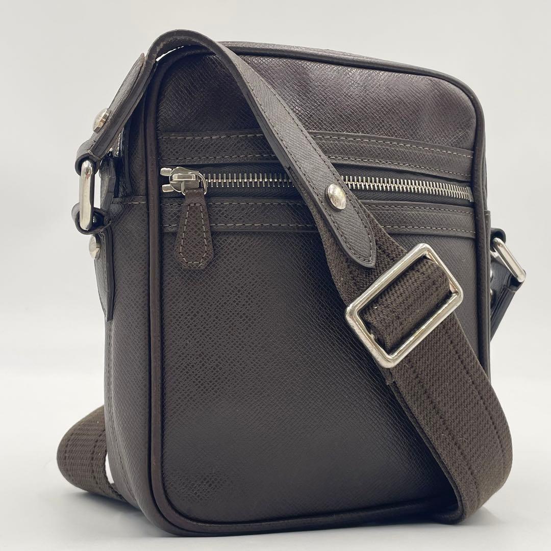 美品✨ルイヴィトン タイガ ディミトリM32462 ショルダーバッグ ブラウン