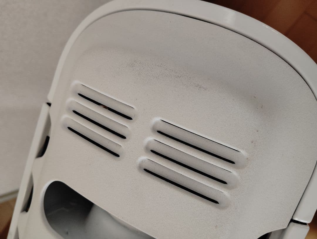 デロンギ　オイルヒーター RHJ65L0915　ホワイト キャスター付き