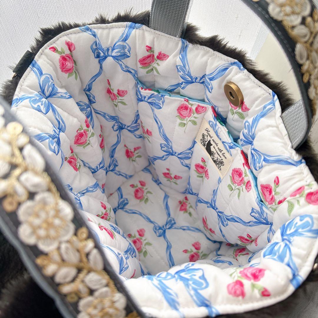 牡*格様 コヤンイサムチョン　バック　クラウディちゃん 艶ハート　ネイビー