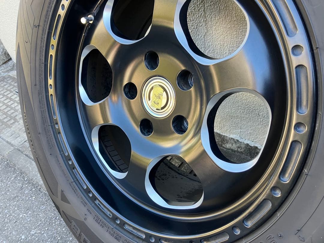 スタットレスタイヤホイール4本セット　245／70R16インチ　8J