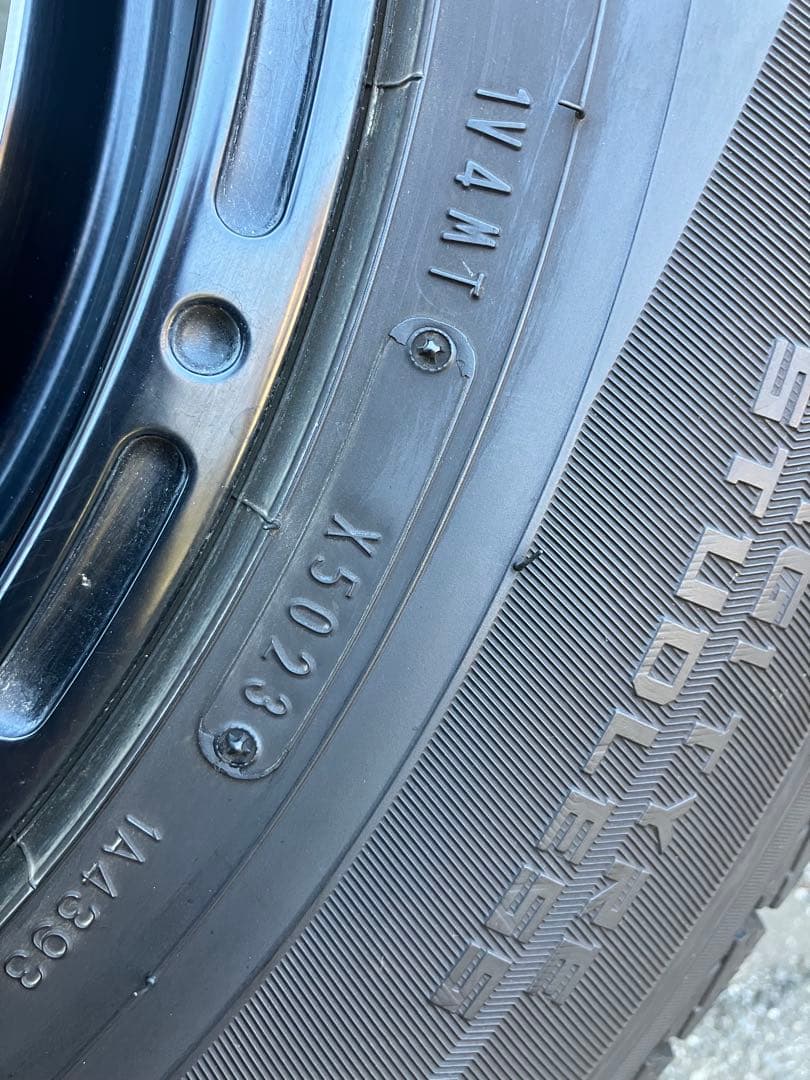 スタットレスタイヤホイール4本セット　245／70R16インチ　8J