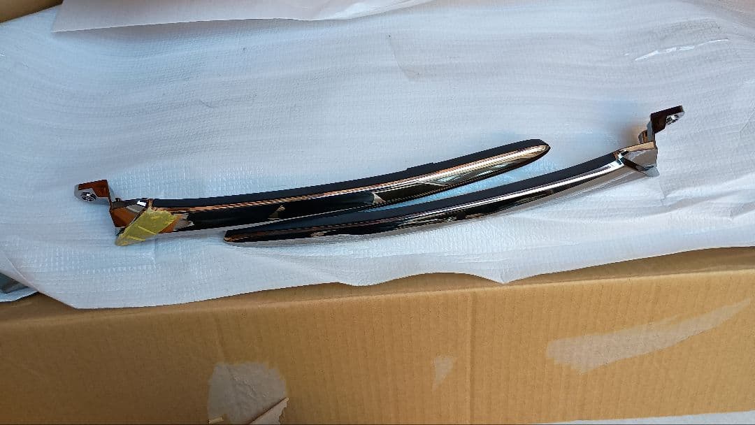 オデッセイ フロントグリル 08F21-T6A-000Y1