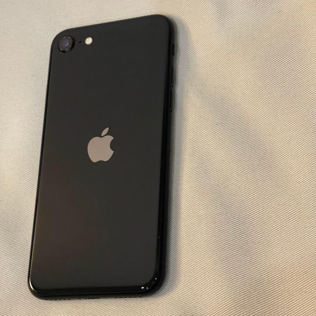 iPhone SE 第二世代64GB 充電最大容量81% 匿名発送　SIMフリー