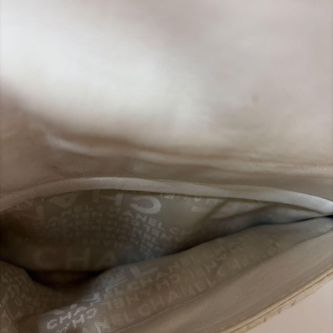 CHANEL ホワイトツイード ショルダーバッグ