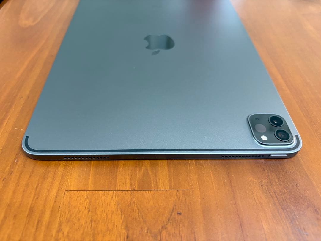 【美品】11インチ iPad Pro(第二世代) Wifiモデル