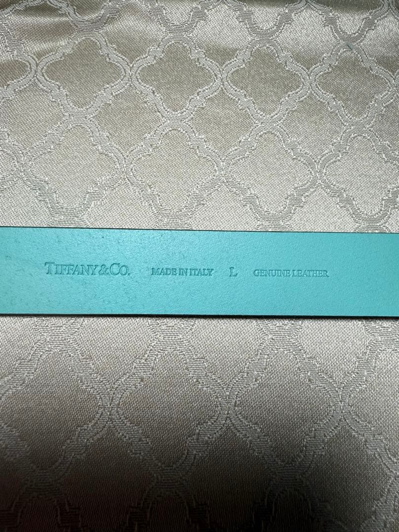 Tiffany & Co. ティファニーブルー レザー首輪