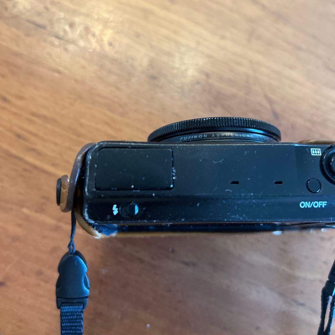 難あり　Fujifilm XQ1 コンパクトデジタルカメラ