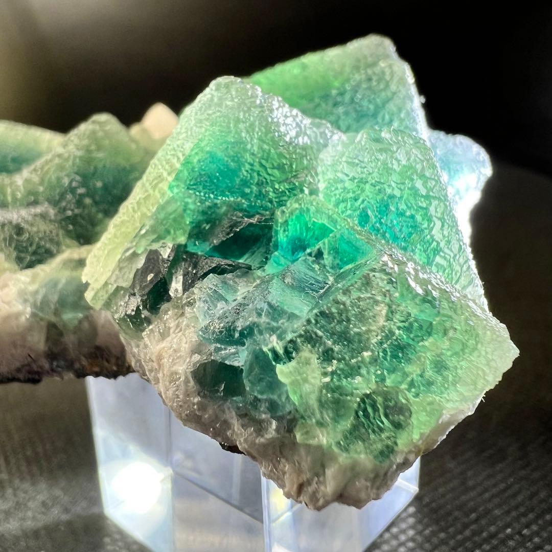 ヤオガンシャン産　ブルーグリーンシュガーフローライト