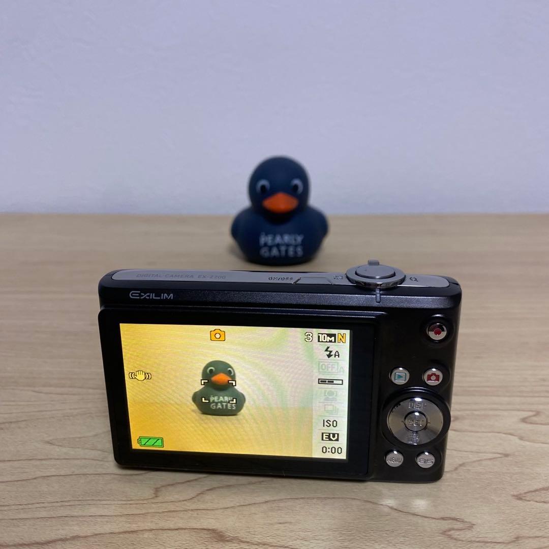 CASIO カシオ　EXILIM EX-Z200コンデジ デジカメ