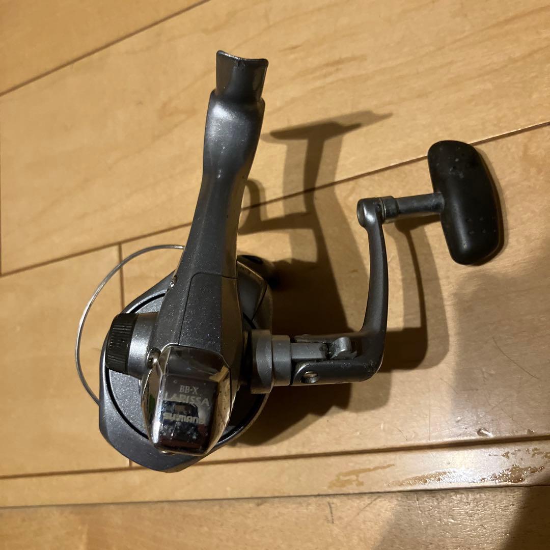 ニ*ク様 BB-X LARISSA C3000 スピニングリール　SHIMANO