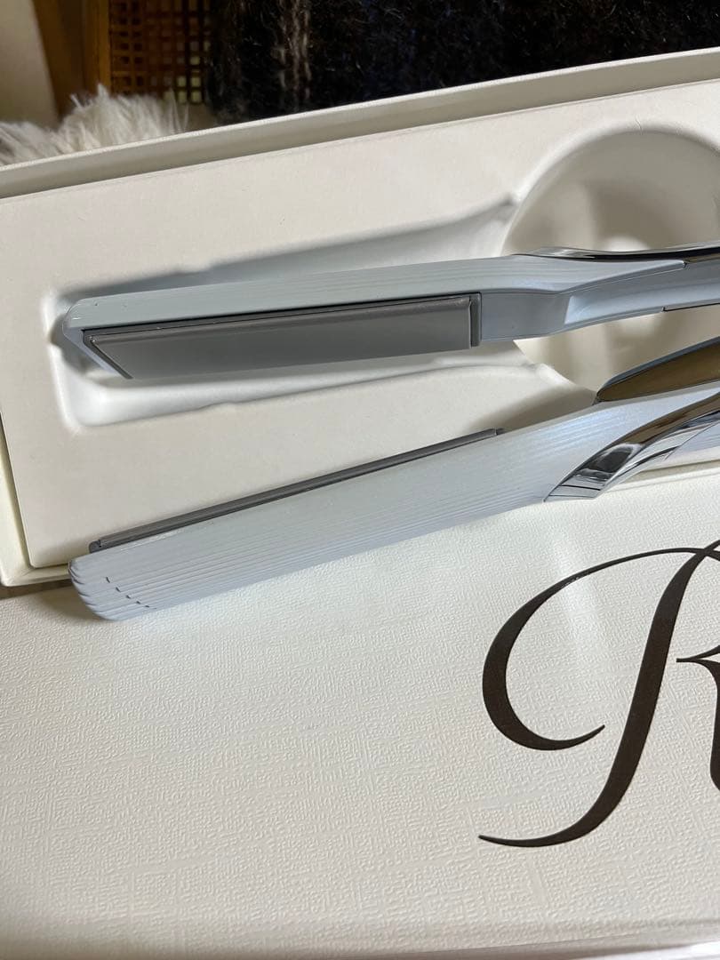 ReFa ストレートアイロン（2024年製） RE-AT-02A ホワイト