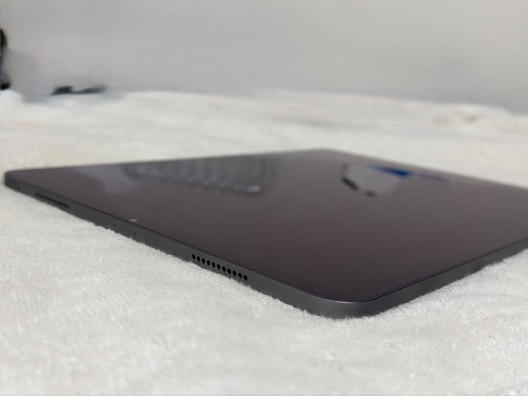 Apple iPad Pro 12.9インチ (第5世代) スペースグレー