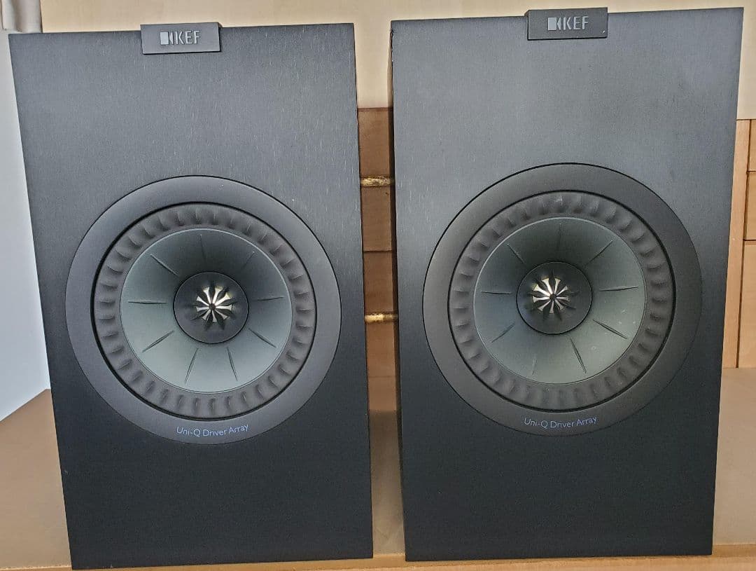 KEF Q350 スピーカー ペア (元箱とサランネット フロント グリル付き)
