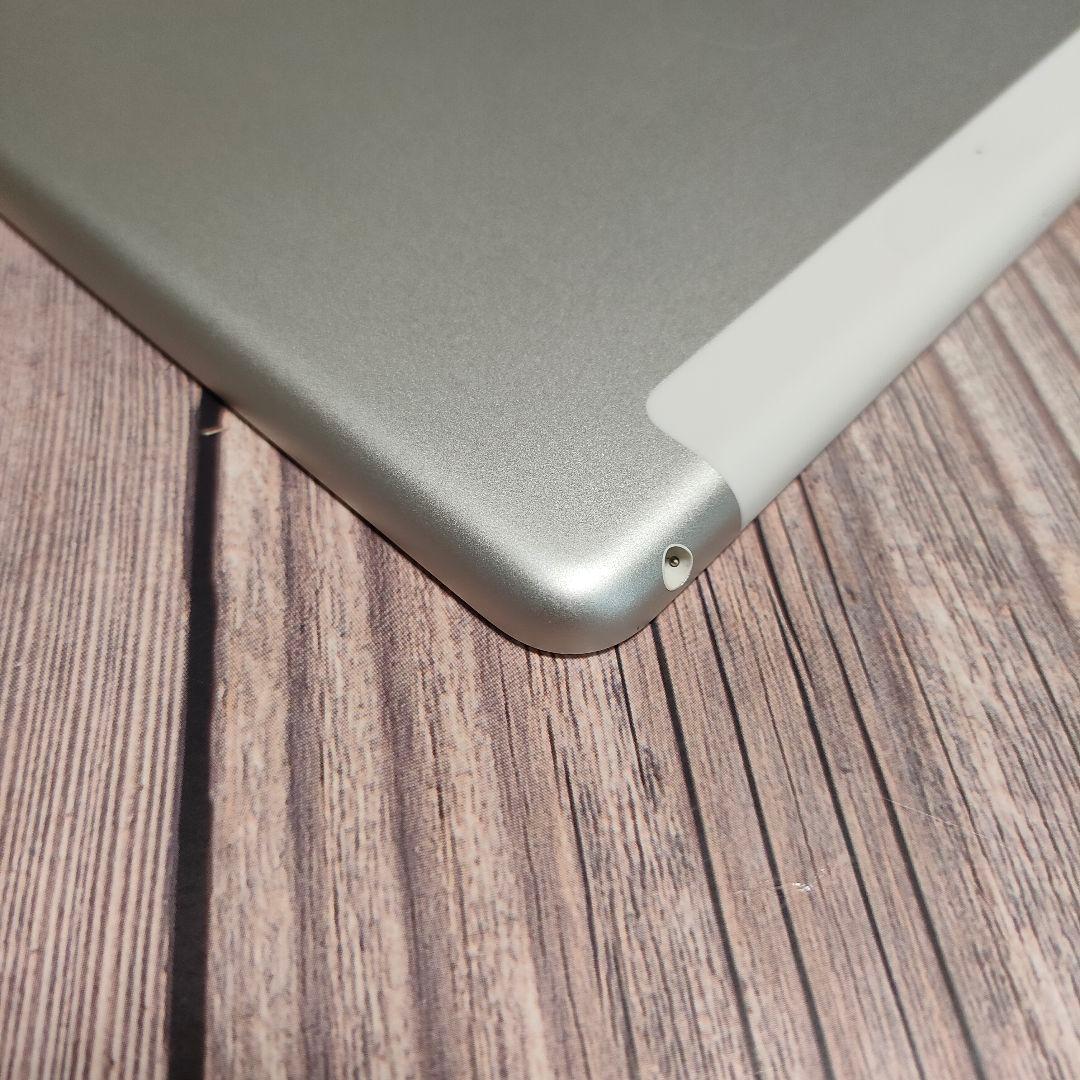 Apple iPad 第6世代 32GB シルバー SIMフリー 美品