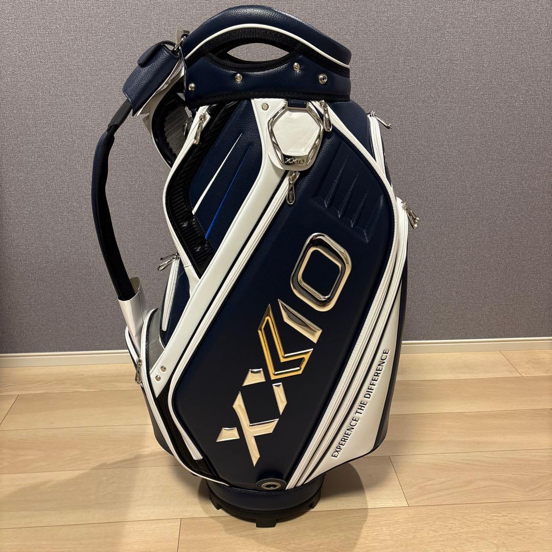 【新品未使用】ゼクシオキャディバッグプロレプリカ9.5型3.9kg