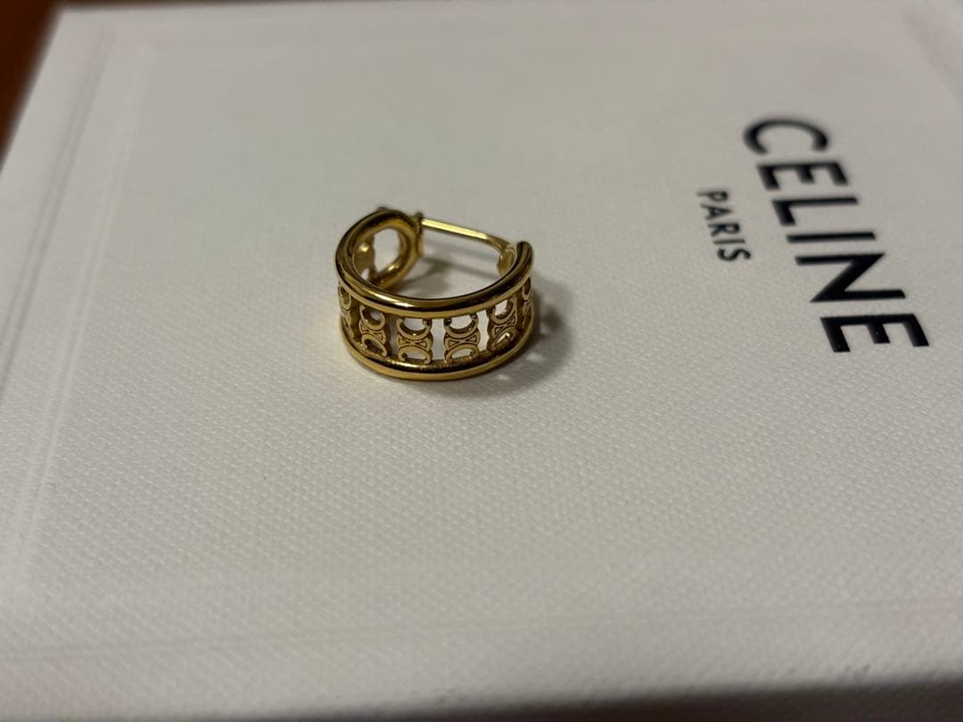 CELINE セリーヌ　ピアス　トリオンフ　マルチフープ　片耳用