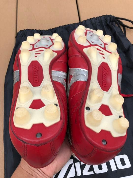 ミズノ モレリア2 サッカースパイク シューズ 南米限定 送料無料 匿名発送