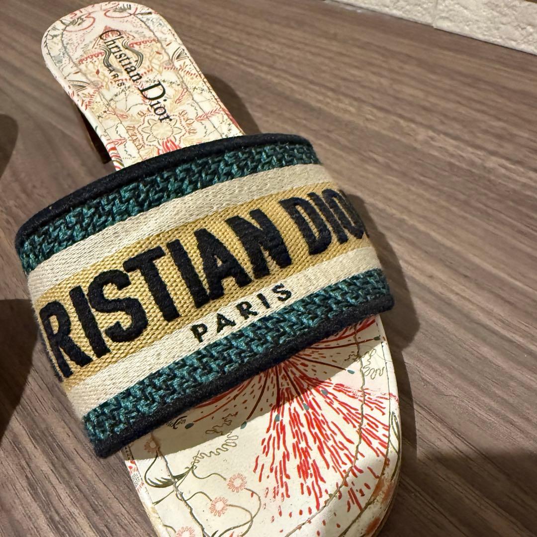 Christian Dior ロゴ入りサンダル