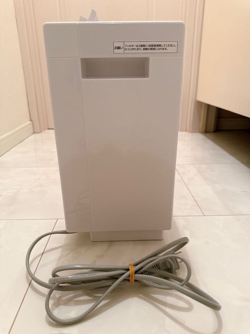 【美品】Panasonic パナソニック衣類乾燥除湿機 F-YZVXJ60-W