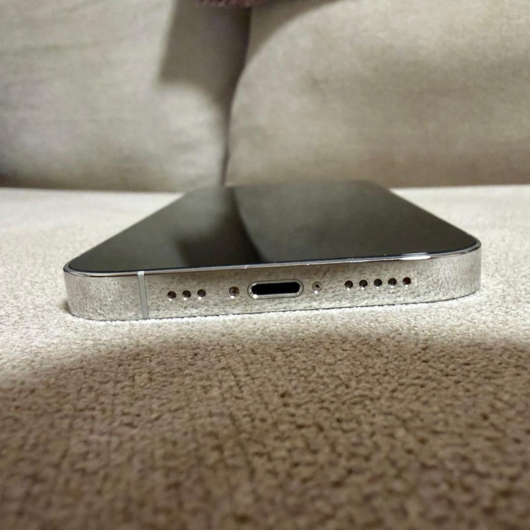 (もん)iPhone14pro 256GB シルバー