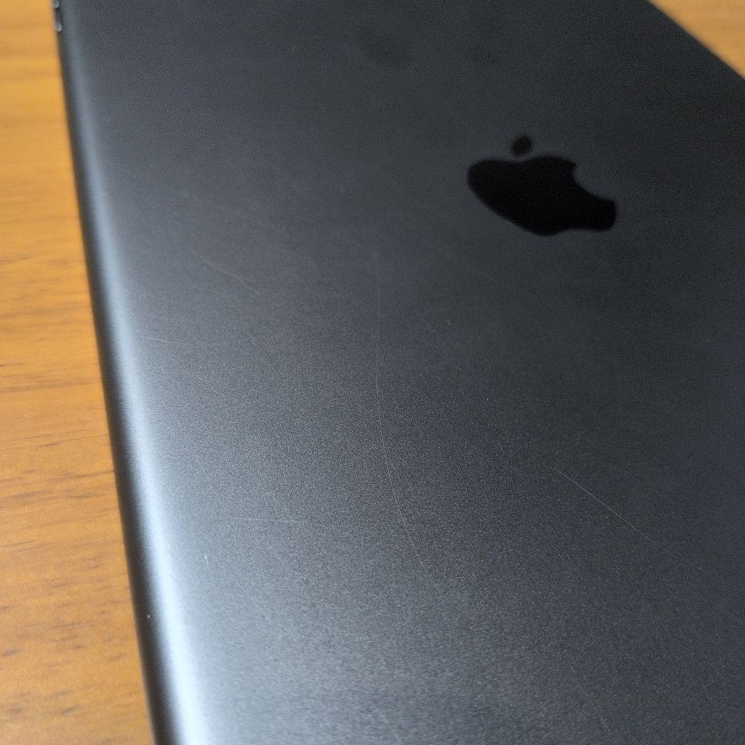 iPad第7世代 128GB SIMフリースペースグレイ 10.2インチ 本体