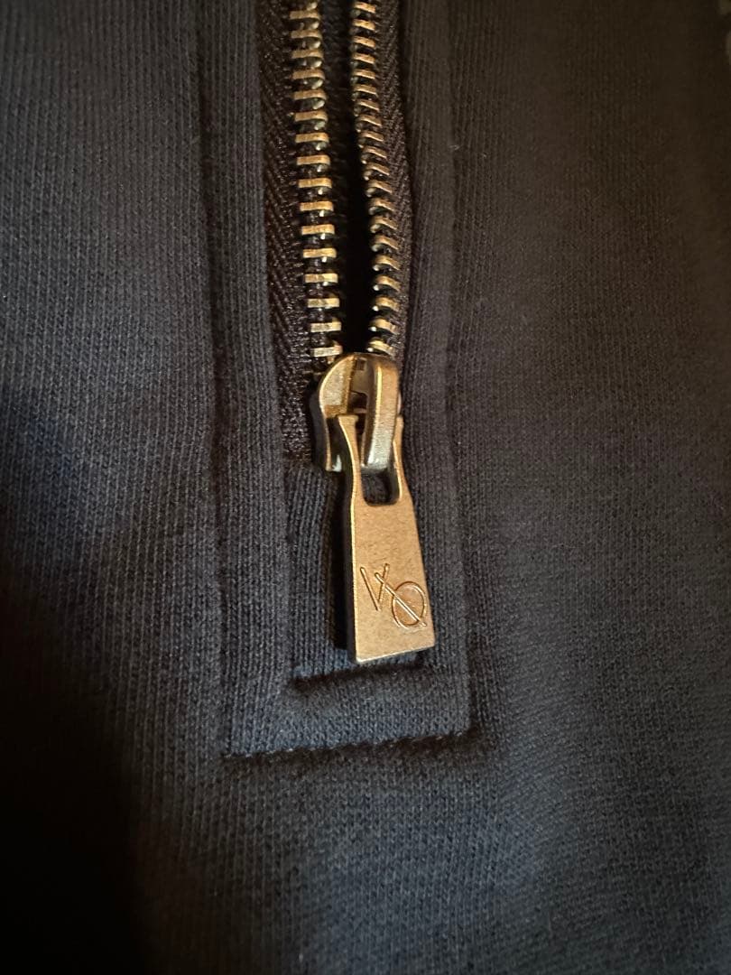 vanquish fitness ハーフジップ　ヴァンキッシュフィットネス