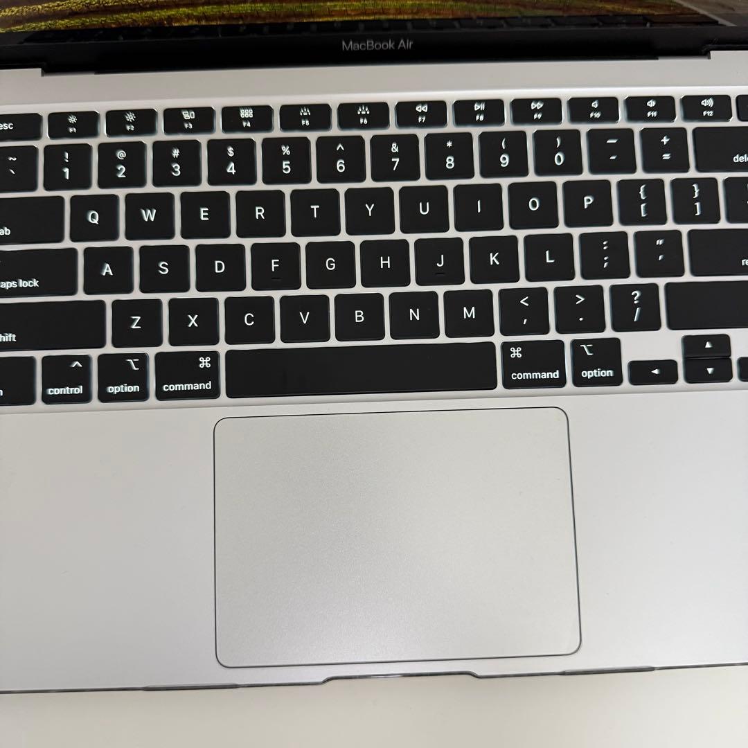 MacBook Air M1, 2020 8GB/256GB USキーボード