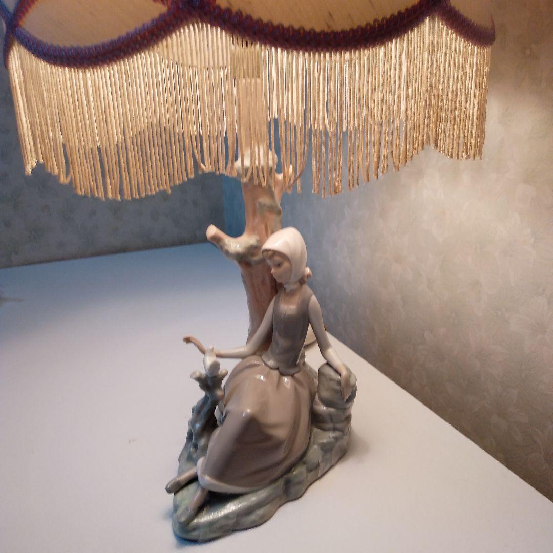 激レア❤リヤドロ　LLADRO ランプ　リヤドロランプ　鳩と少女　フィギュリン