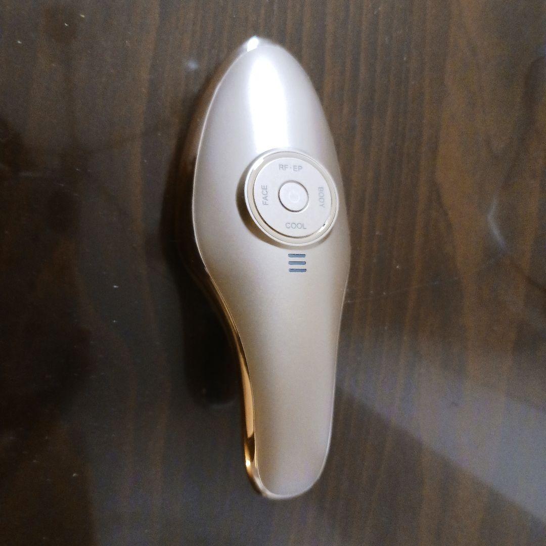 MEラボエクラ 美顔器 EMS機能搭載